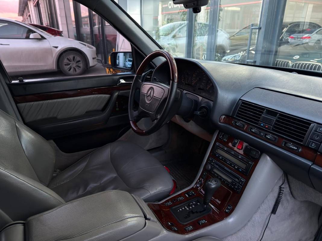 Milli Görüş Lideri Erbakan'ın makam aracı açık artırmayla satışa çıkarıldı 4